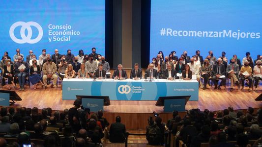 Sorpresivo relanzamiento de Alberto Fernández en el CCK: Recomenzar mejores fue la consigna ante sindicalistas, gobernadores y empresarios