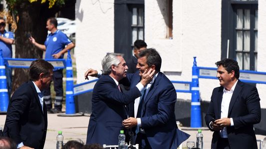 Para bajar tensiones internas, Alberto Fernández y Sergio Massa se mostraron juntos en un acto en Mendoza