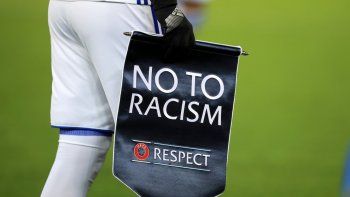 la estrella del futbol mundial que abandono las redes sociales por sus niveles intolerables de racismo