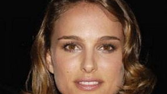 Escándalo por la cola falsa de Natalie Portman