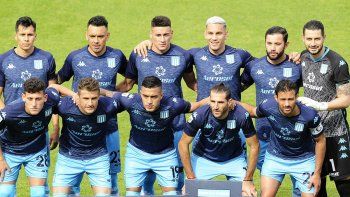 Racing, del infierno a las semifinales del torneo local: le ganó por penales a Vélez y sigue soñando
