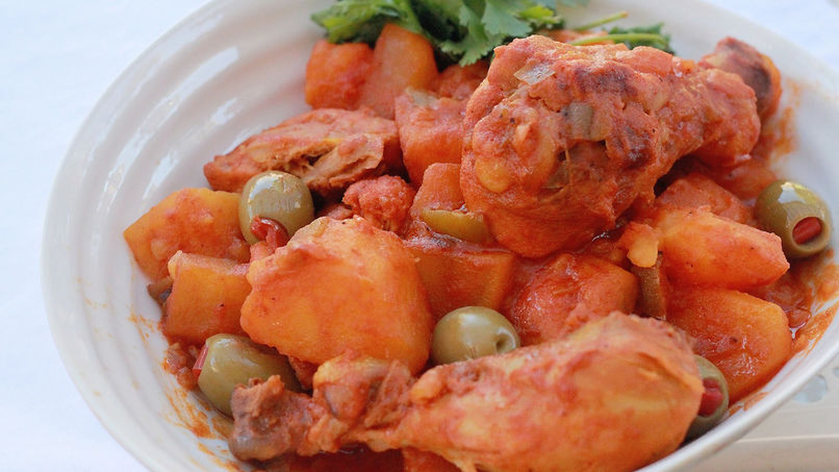 FRICASÉ DE POLLO receta: la MEJOR OPCIÓN para acompañar con hierbas aromáticas 