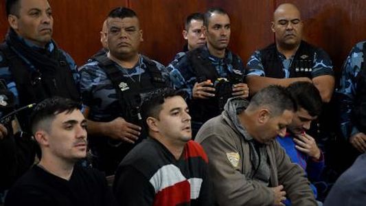 Masacre de Monte: piden penas de reclusión perpetua y de 20 años para los policías condenados