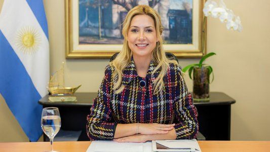 La Primera Dama encabezó un encuentro virtual con maestros de diferentes provincias