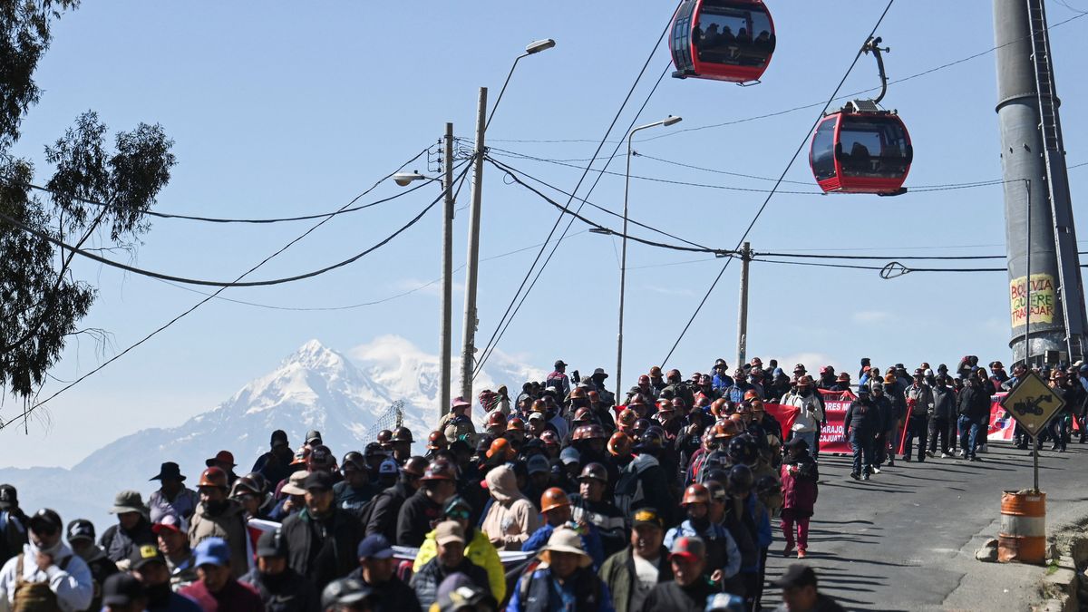 Las protestas, que comenzaron como reclamos sectoriales y sindicales, derivaron en pedidos de renuncia contra el presidente. (Foto: Reuters)