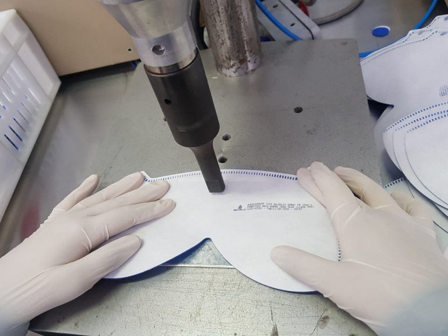 Amplían la venta de barbijos quirúrgicos y N95 a empleadores para la protección de los trabajadores