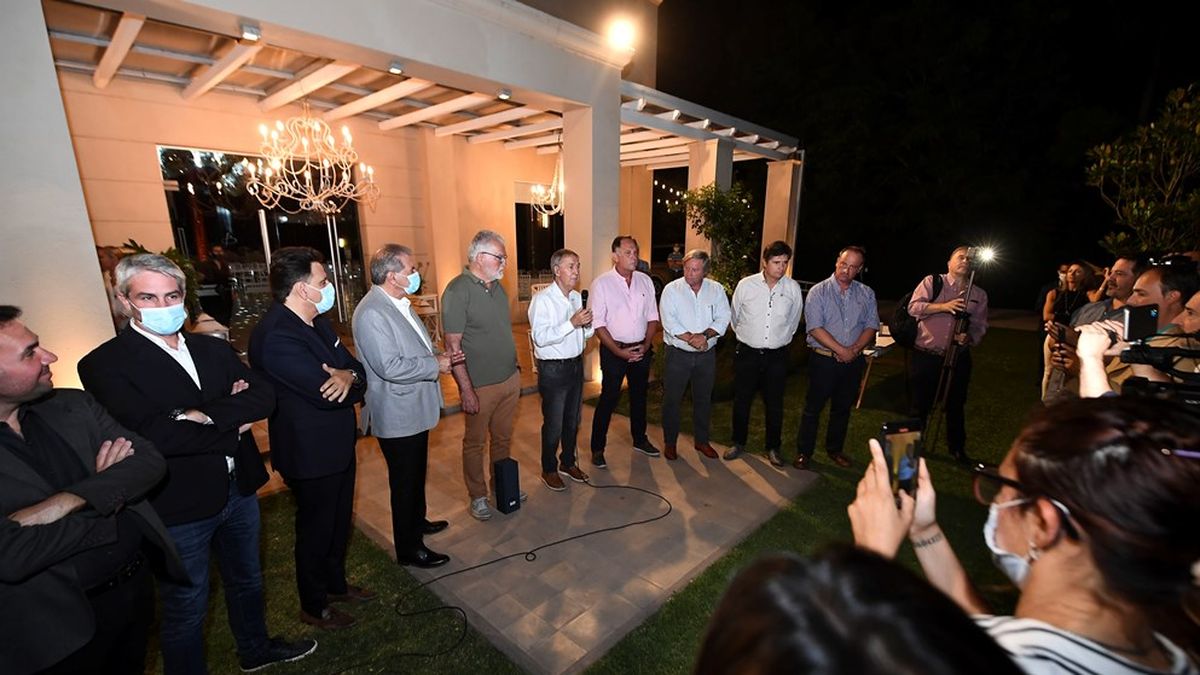 Juan Schiaretti se reunió con la Mesa de Enlace provincia. Buena sintonía del peronista con los productores. 