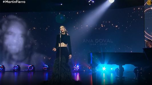 Premios Martín Fierro 2023: el emotivo tema que Natalia Oreiro interpretó en memoria de los que ya no están