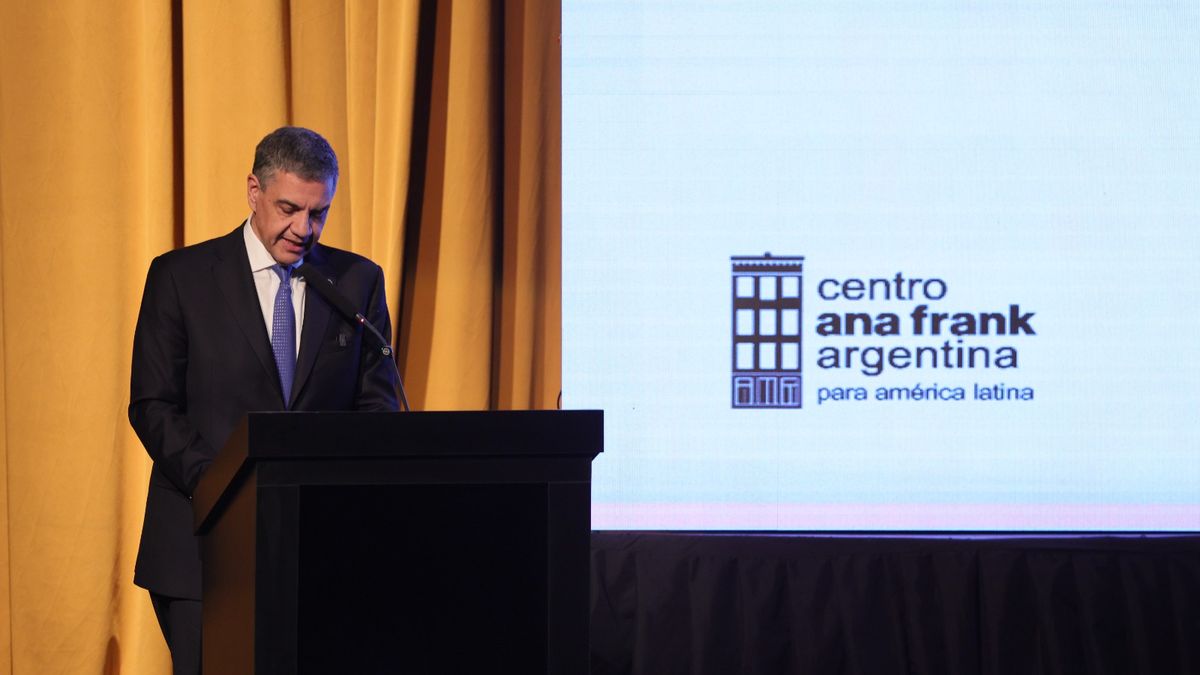 Jorge Macri participó de la ceremonia que reunió a referentes de la política, la cultura y los derechos humanos. (Foto: prensa Centro Ana Frank).