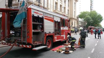 Incendio en el Hospital Santa Lucía: evacuaron a pacientes con quemaduras