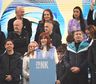 Los nietos de Cristina Kirchner: Néstor Iván y Emilia la acompañaron en el escenario