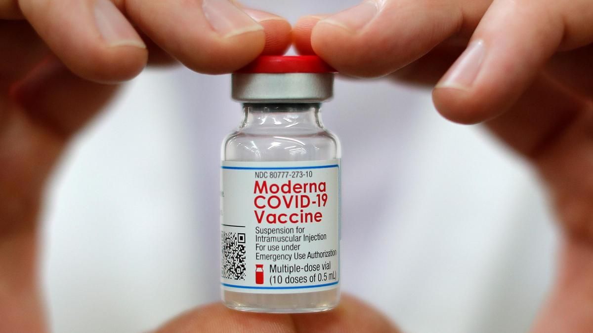 Aprueban la vacuna de Moderna para jóvenes de 12 a 17 (Foto: AFP).