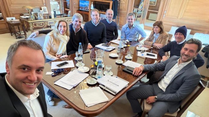 Tras los cruces por las internas, la mesa política del Gobierno volvió a reunirse en Casa Rosada