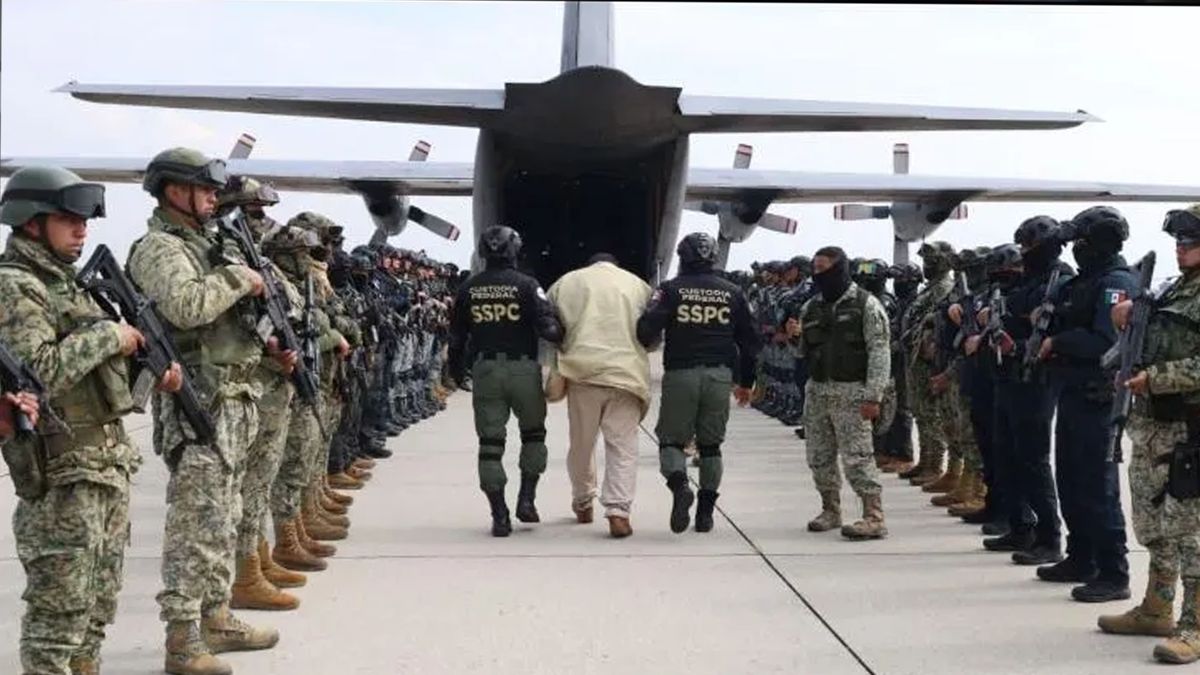 La deportación desde México a los Estados Unidos. Entre ellos