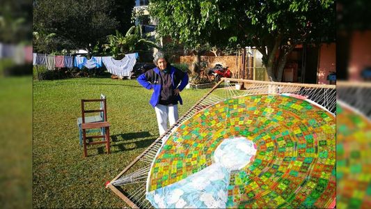 Ella es la famosa Ña Eté, otra de las mujeres detrás del vestido de la Primera Dama