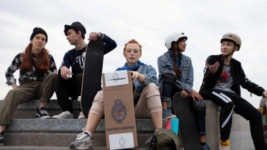 Después del olvido en el padrón, el Gobierno lanzó una campaña para incentivar a los jóvenes de 16 y 17 años a votar