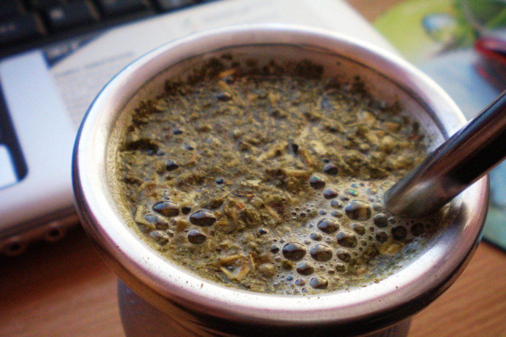 Yerba mate: Ahora el Gobierno regulará la cantidad de polvo y palo que viene en los paquetes