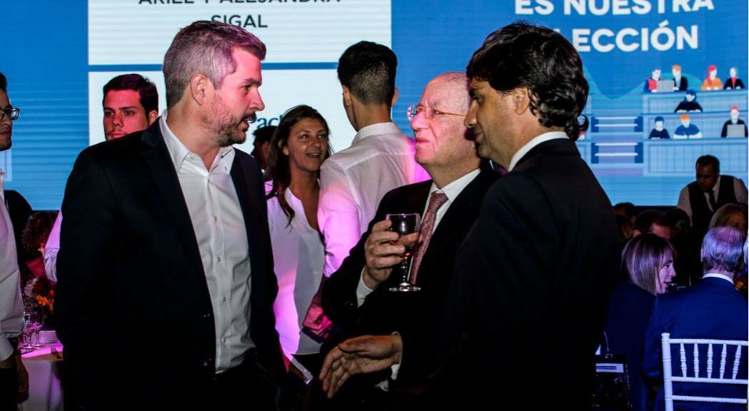 Reperfilamiento, recesión y rojo fiscal: los temas que discutieron empresarios del círculo rojo en una cena