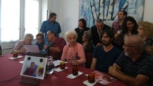 Las Abuelas de Plaza de Mayo anunciaron la restitución de la nieta 129: Carlos podrá abrazar a su hija después de 42 años