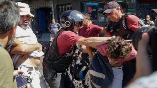Incidentes en Congreso en una manifestación: hay al menos 3 detenidos