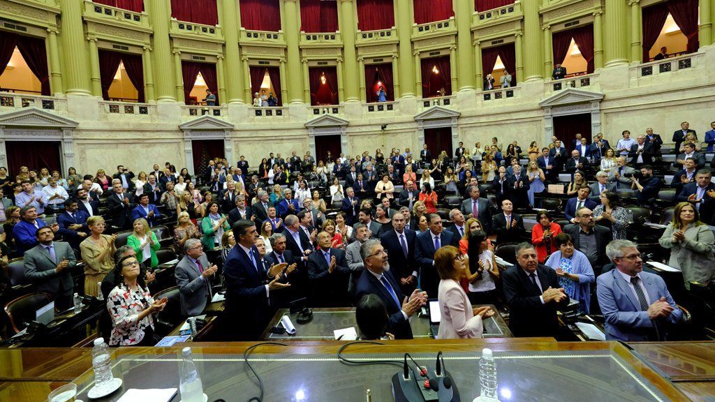 Mega ley: ministros del gabinete de Alberto renunciarían para poder dar quorum en la sesión de Diputados