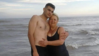 Juanjo Ledesma fue apuñalado tres vreces por su entonces pareja Sabrina Farias Juanjo Ledesma fue apuñalado tres vreces por su entonces pareja Sabrina Farias