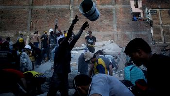 Terremoto en Colombia: ya son 254 los muertos y continúa la búsqueda desesperada de sobrevivientes