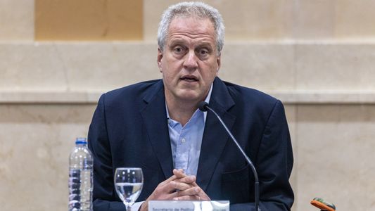 Viajes de egresados gratis: el ministro de Educación defendió el anuncio de Axel Kicillof