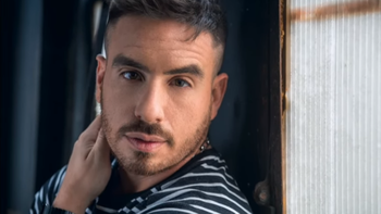 Federico Bal cambió de look: se sumó a la moda del platinado