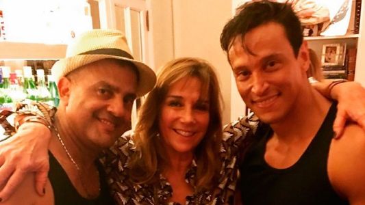 Marcela Tinayre sorprendió a sus amigas con un show solo para mujeres