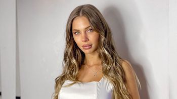 Romina Malaspina se subió la cavada y mostró las florcitas: Comentame con tu emoji