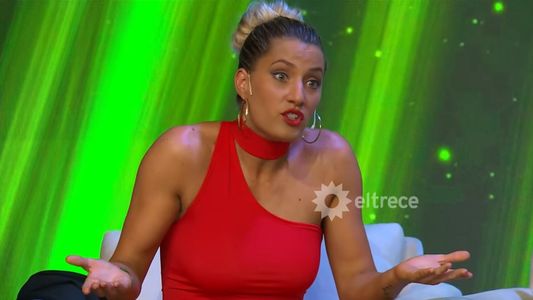 Mica Viciconte contó que tuvo relaciones sexuales y su perrita se comió el preservativo usado