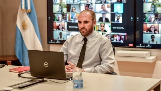 En medio del escándalo por el vacunatorio VIP, confirman que Guzmán también recibió la Sputnik V