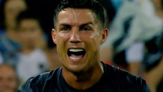 Cristiano Ronaldo se fue llorando tras ser expulsado en su debut de Champions con la Juventus