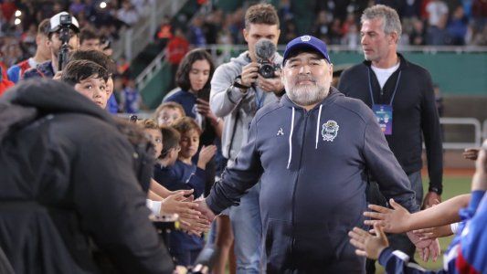 Corte y tristeza: el mensaje de despedida de Maradona tras su renuncia a Gimnasia y Esgrima La Plata