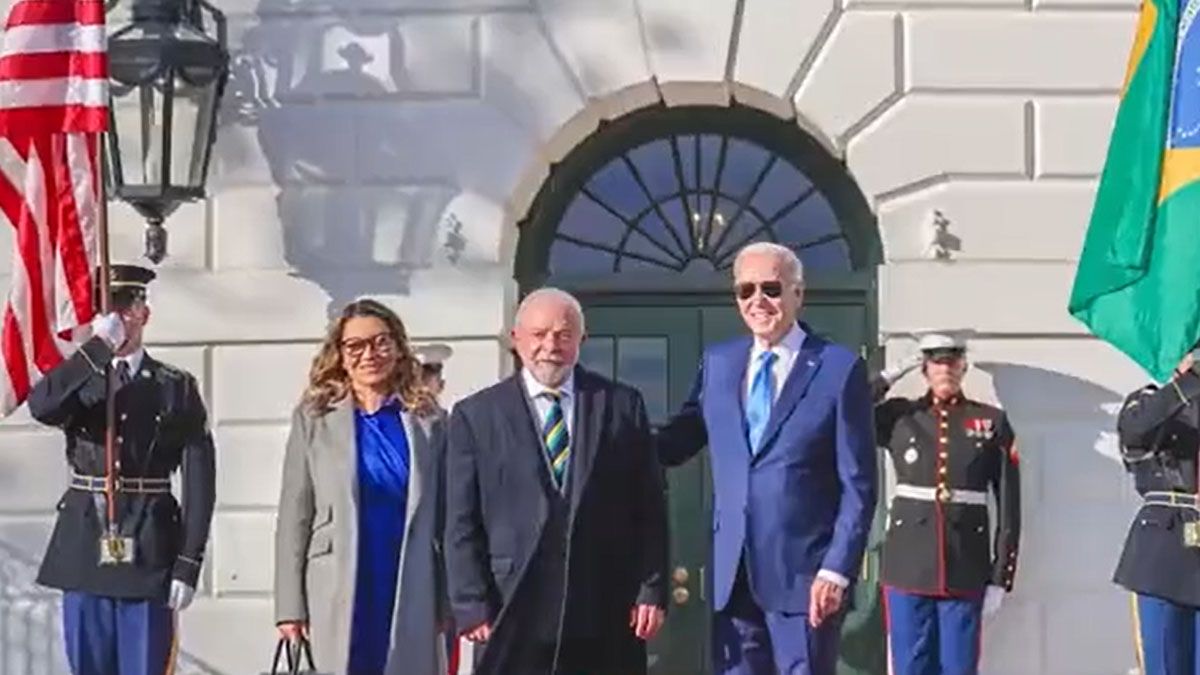 Lula en la casa Blanca, con Joe Biden, presidente de Estados Unidos (Foto: Captura de TV)