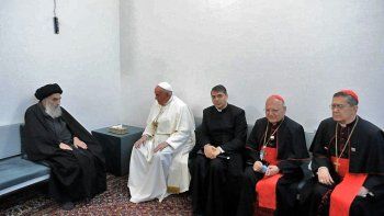 El papa Francisco y Sistani piden paz en Irak en una cumbre histórica