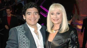Murió Raffaella Carrá: su visita al programa de Diego Maradona y rumores de romance