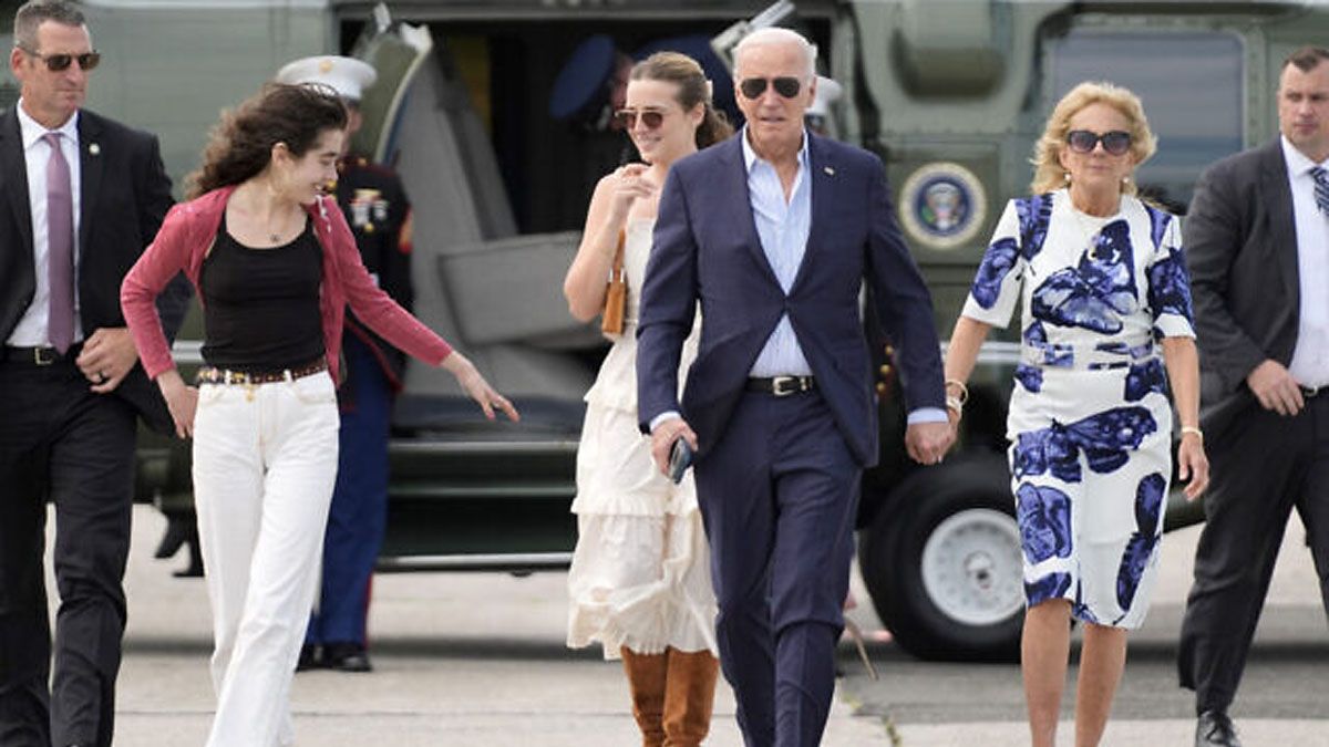 La familia del presidente Biden apoya su continuidad en la carrera electoral. (Gentileza NYPost)