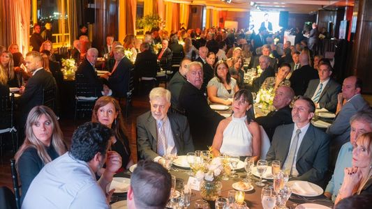 El Automóvil Club Argentino cumplió 120 años y lo celebró con una gala en su tradicional sede