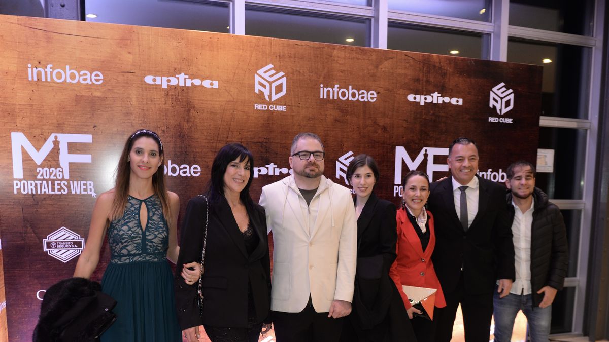 El equipo de A24 y Primicias Ya en los premios Mart&iacute;n Fierro de Portales Web (Foto: RS Fotos).