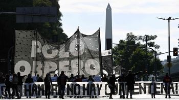 ¿Otro día de caos en la Ciudad? Piqueteros encabezan un plenario nacional en el Obelisco