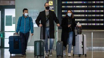 Reino Unido pondría multas de U$S6.900 a quienes viajen de vacaciones al extranjero