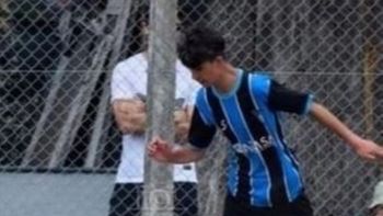 tragedia en el futbol argentino: un futbolista murio mientras jugaba un partido tragedia en el futbol argentino: un futbolista murio mientras jugaba un partido