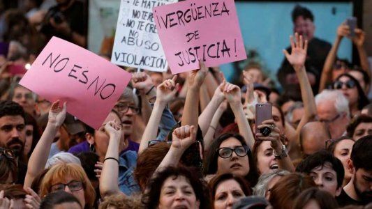 Acusado de violación fue declarado inocente porque la víctima usaba ropa interior de encaje