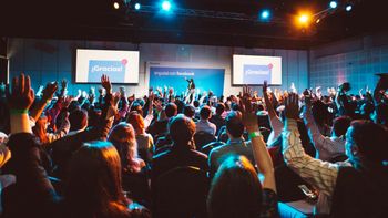 Facebook capacita a empresarios PyMES gratis