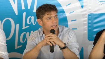 Kicillof dijo que hará una revisión del sistema tarifario y luego se planteará a las empresas una actualización