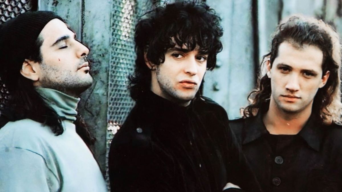 Gustavo Cerati junto a Zeta Bosio y Charly Alberti en los comienzos de Soda Stereo.&nbsp;
