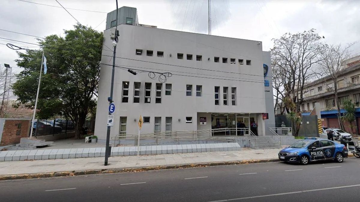Se fugaron cuatro presos de una comisaría de Caballito (Foto: Google Maps).