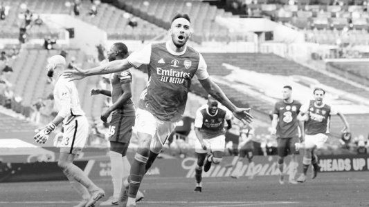 El golazo de Aubameyang en la consagración de Arsenal ante Chelsea en la FA Cup